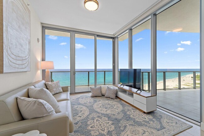 Building Photo - 3100 N Ocean Dr