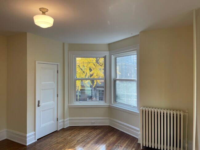 Building Photo - 909 Farragut Ter
