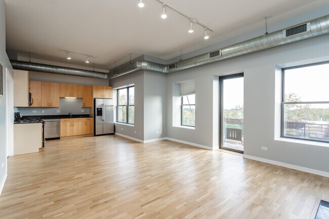 Building Photo - 4537 S Drexel Blvd