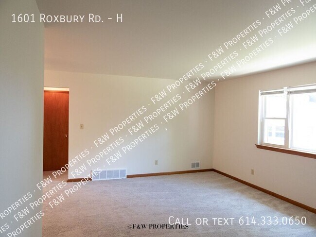 Building Photo - 1601 Roxbury Rd