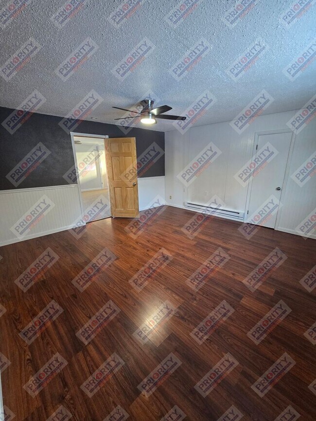 Building Photo - Single family home with a garage