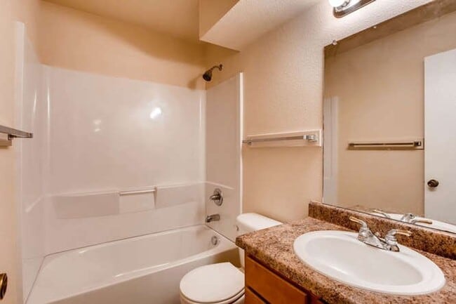 Building Photo - 720 City Park Ave