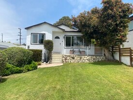 Building Photo - 1031 Avenue A