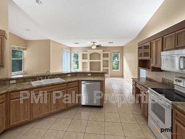 Building Photo - 2820 SE Melaleuca Blvd