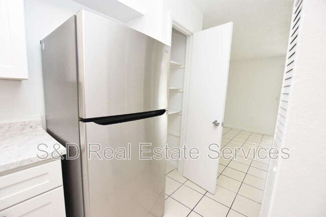 Building Photo - 4745 Dimbath Dr