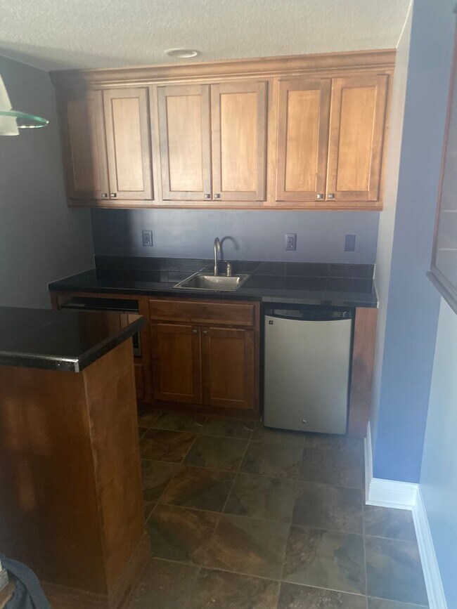 Building Photo - 4701 Thornbrook Ridge