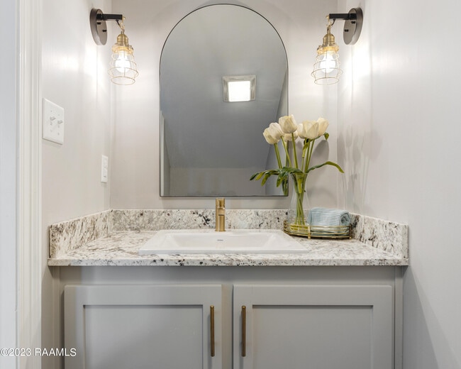 Building Photo - 104 Whittington Dr