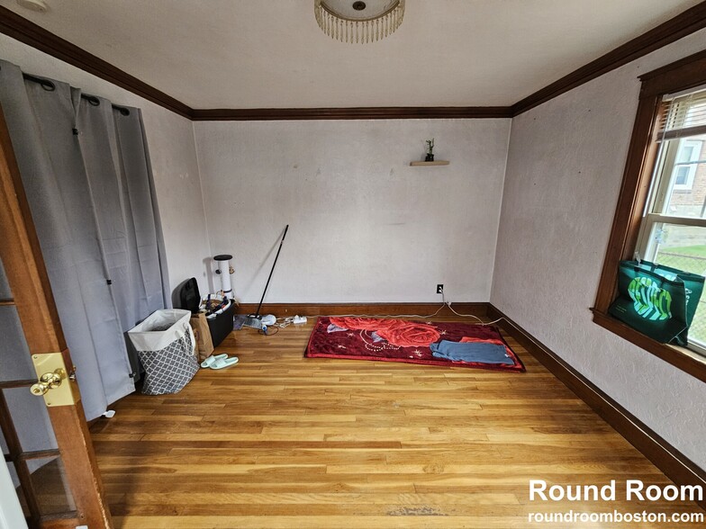 Building Photo - 58 Winship St