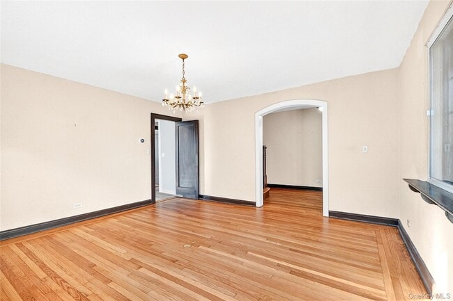 Building Photo - 5 Seymour Pl