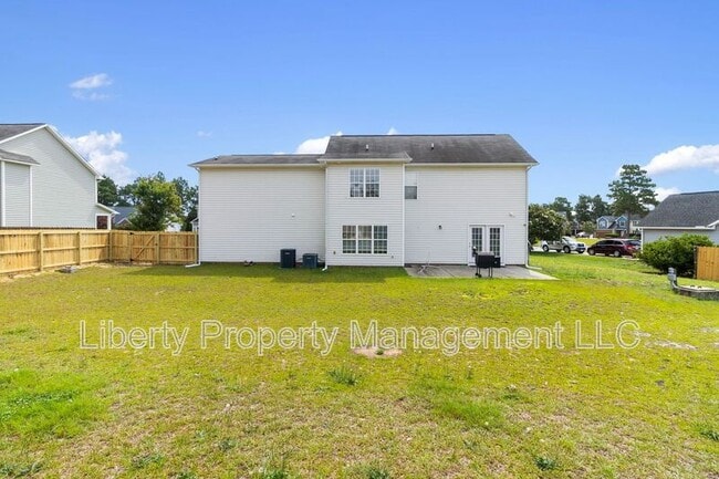 Building Photo - 130 Breezewood Dr