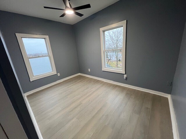 Building Photo - 18 Beach St