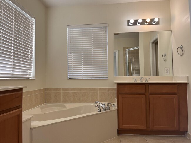 Building Photo - 27379 SW 143rd Ct