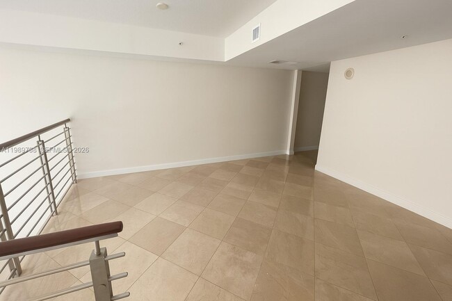 Building Photo - 41 SE 5th St