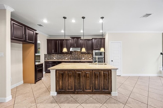 Building Photo - 17302 Milrig Ct