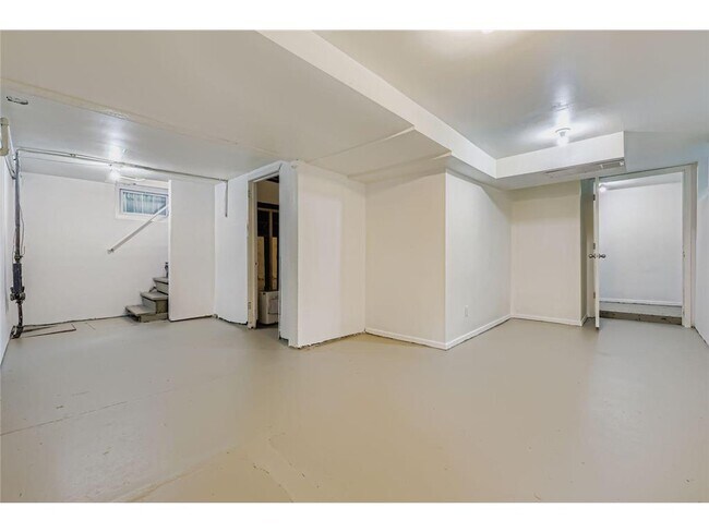 Building Photo - 1501 Sherburne Ave