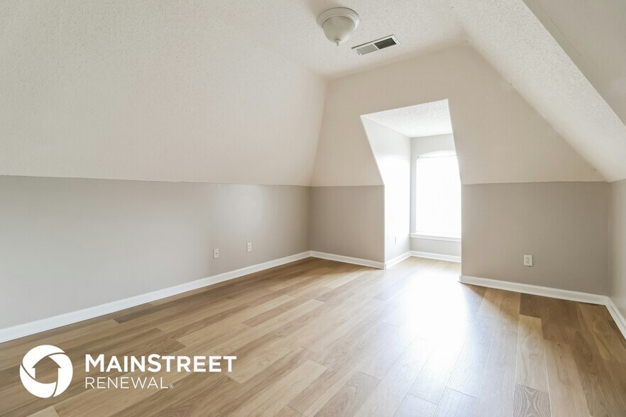 Building Photo - 6313 Arboreal Dr