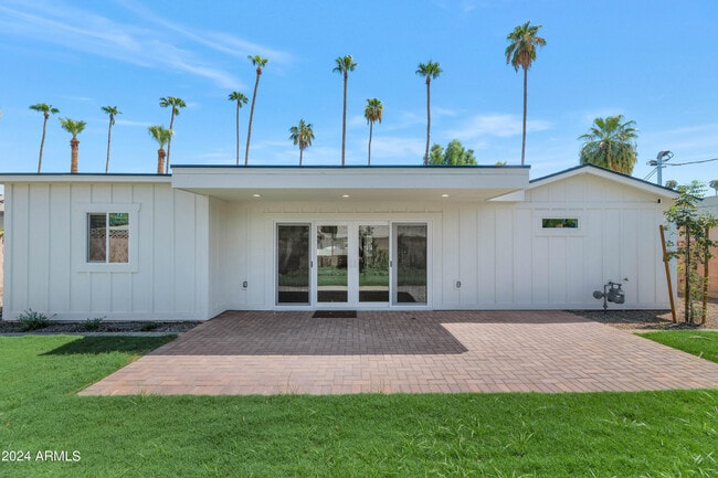 Building Photo - 4154 N 35th Pl