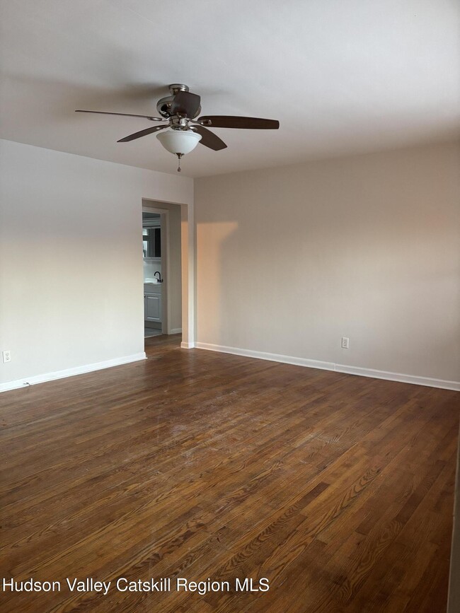 Building Photo - 1982-1984-1984 NY-32