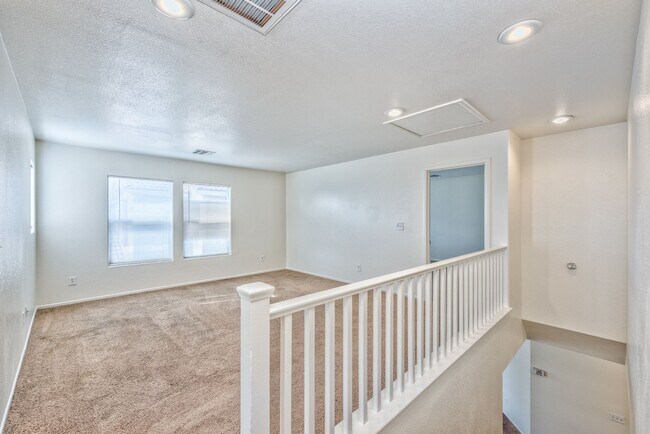 Building Photo - 4222 E Spruce Fern Ln