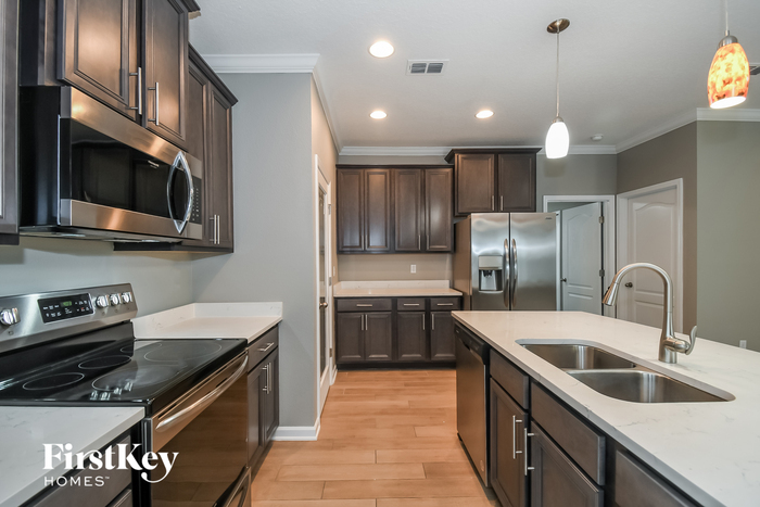 Building Photo - 8226 Cape Fox Dr