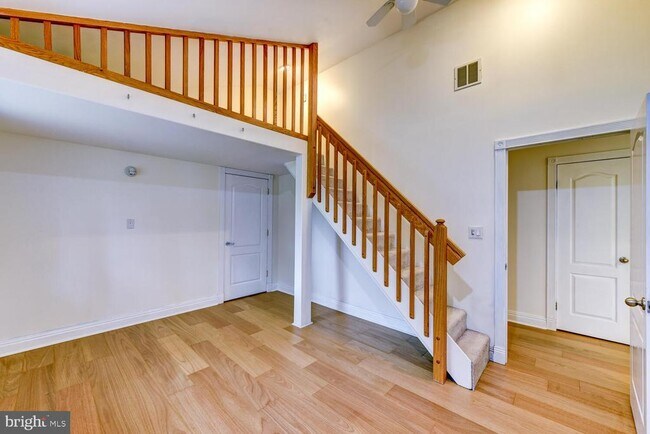 Building Photo - 22 Slayback Dr