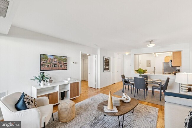 Building Photo - 2320 Wisconsin Ave NW