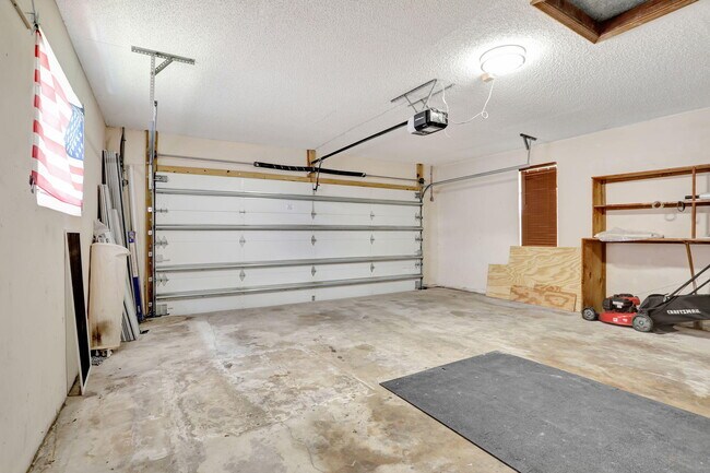 Building Photo - 9062 NW 20th Manor