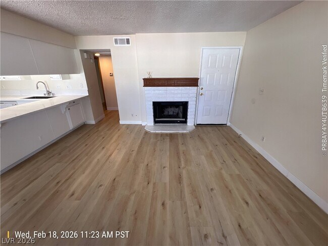 Building Photo - 4310 Sanderling Cir