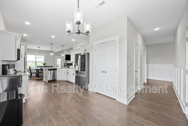 Building Photo - 538 Fieldview Wy