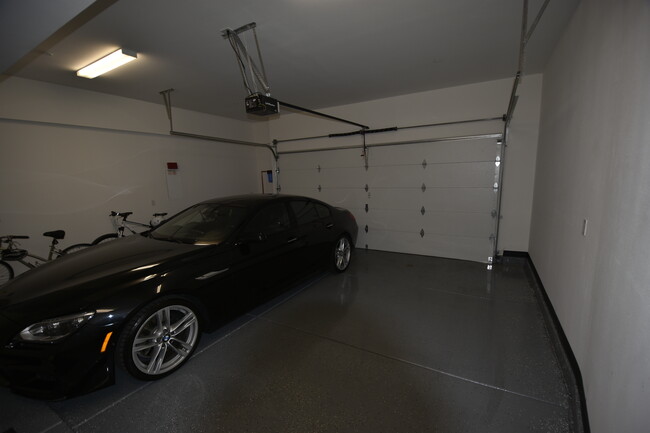 Two car garage (bikes not included) - 1231 Surrey Ln