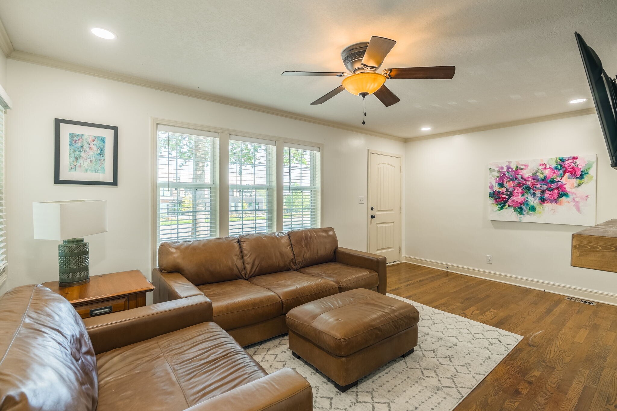 Building Photo - 4809 W 75th St