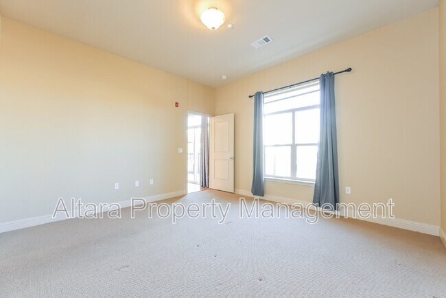 Building Photo - 5401 S Park Terrace Ave