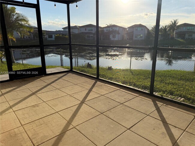 Building Photo - 640 SW 113th Terrace