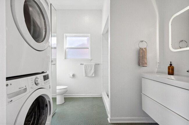 Building Photo - 2523 NW 57th St