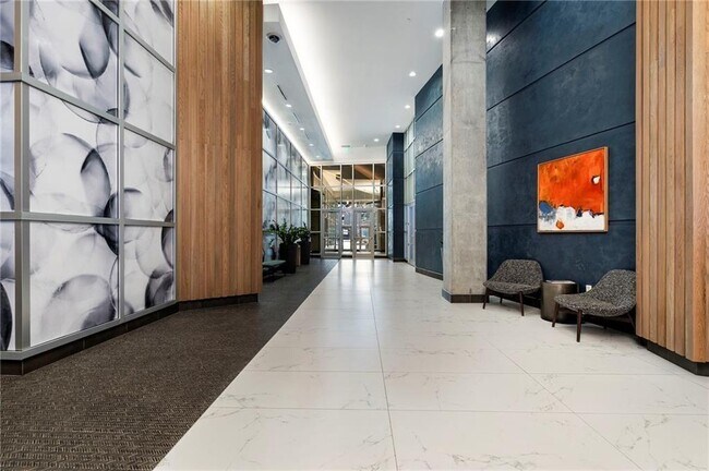 Building Photo - 923 Peachtree St NE