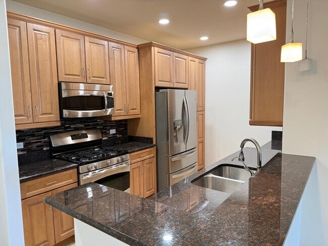 Building Photo - 7291 N Scottsdale Rd