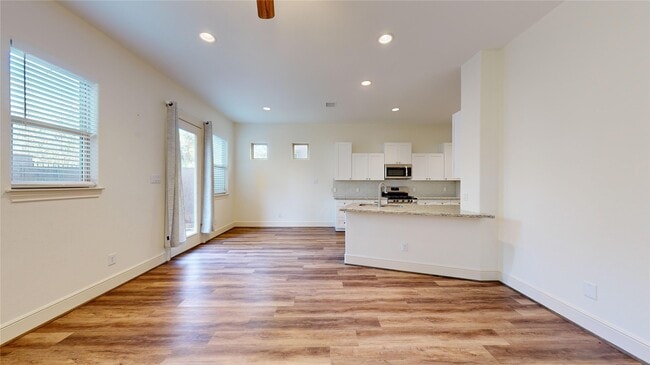 Building Photo - 155 Benjis Pl