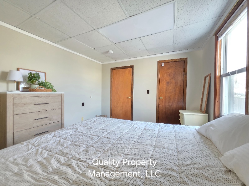 Building Photo - 82 Fourth St