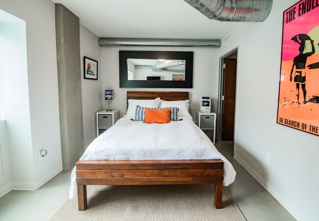 Building Photo - Authentically Cool Downtown Austin Condo | Walk Everywhere | Fully Furnished