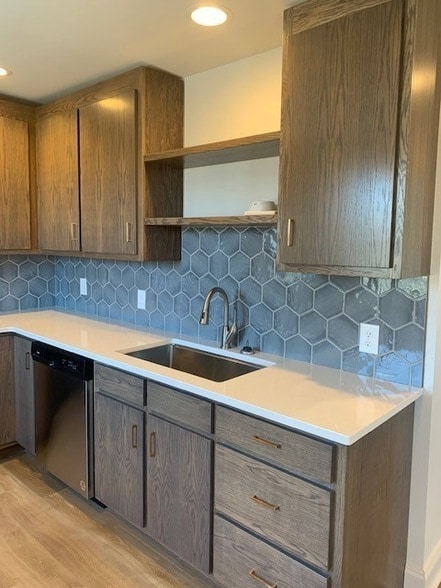 Building Photo - 326 W Main St