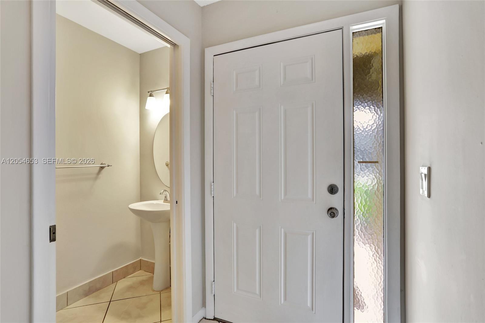 Building Photo - 4615 Carambola Cir S