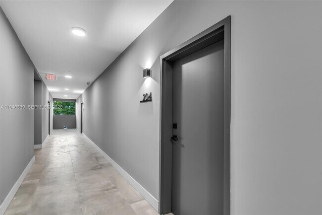 Building Photo - 3728 NW 19th Ave