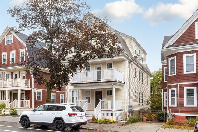 Building Photo - 97 Fayerweather St