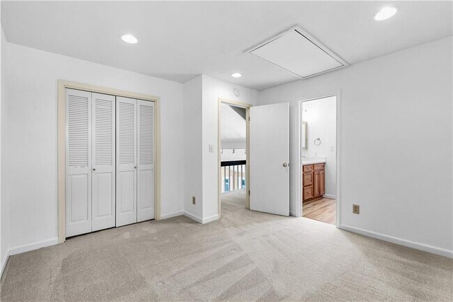 Building Photo - 755 Nile Dr
