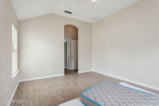 Building Photo - 13260 Bonaparte Ln
