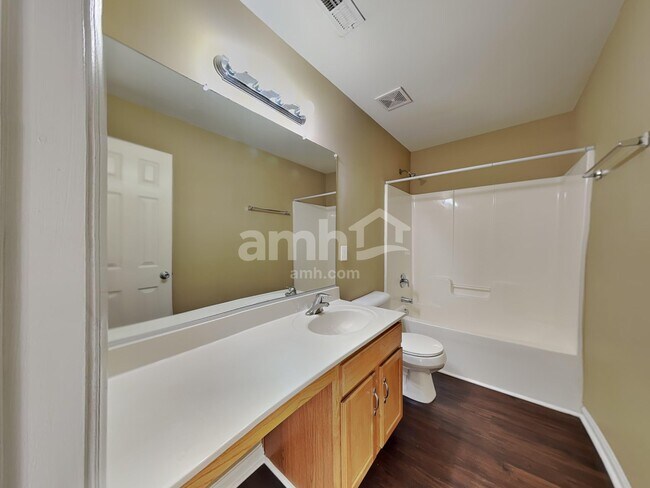 Building Photo - 836 Willow Bay Dr
