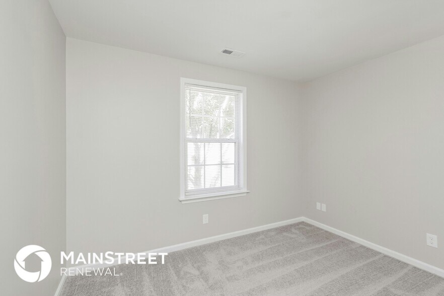 Building Photo - 6320 Spanish Moss Ln