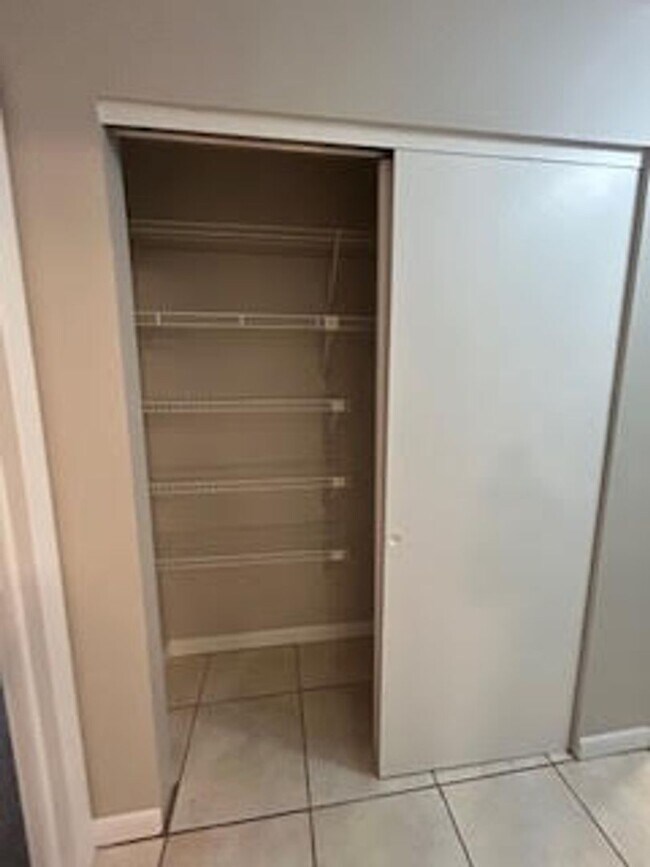 Building Photo - Nice 3/2/2 Home in Lecanto