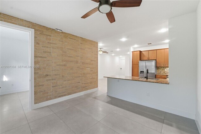 Building Photo - 13012 Riverwalk Cir N