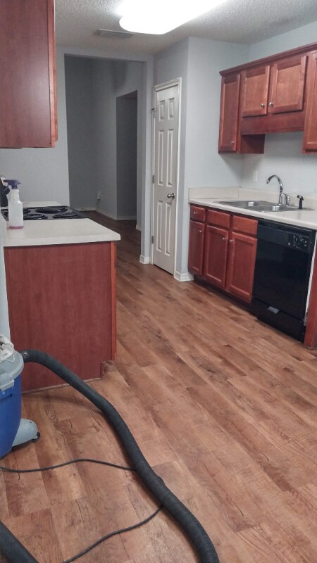 Building Photo - 8046 Brookside Ln